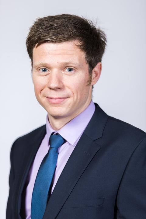 Dr Adam Robinson